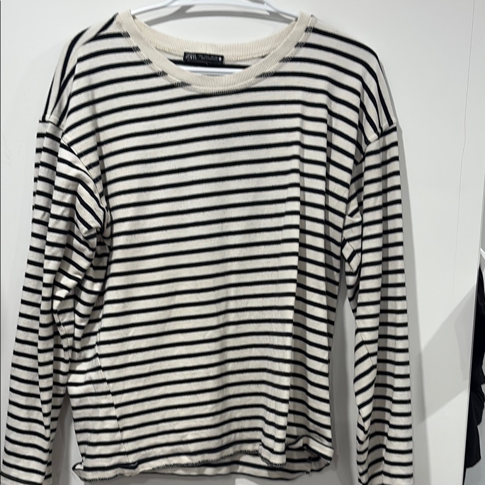 Zara Black and White Striped Long Sleeve Top